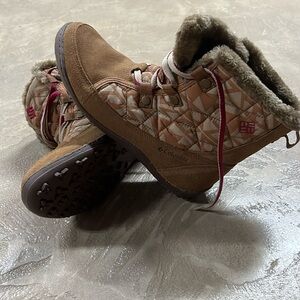 Columbia boots